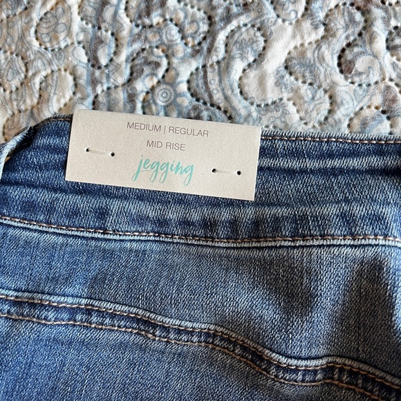 Maurice’s Women’s medium mid-rise jegging - Picture 5 of 5